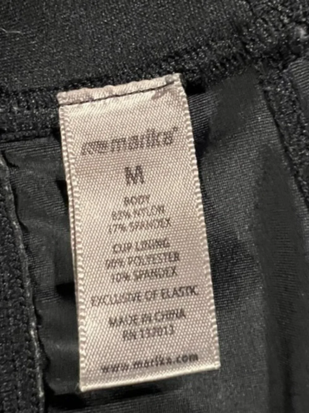 Marika Black Zip‎ Front High Impact Sports Bra Size Medium Crisscross Back EUC